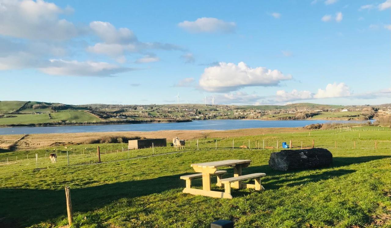 The Snuggly Sheep Shepherd Hut Farm Stay Ballyshannon Buitenkant foto